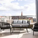Apart-hotel The Penthouse At Eco Smart Nuremberga