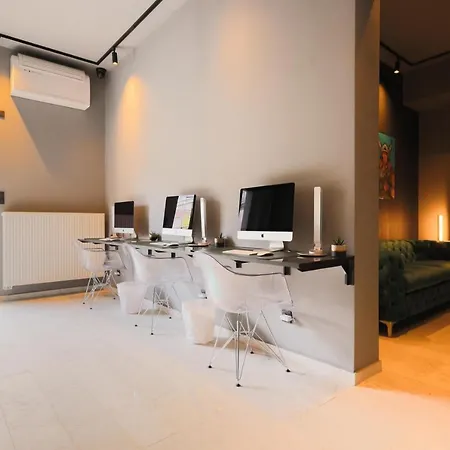 Апарт-отель The Penthouse At Eco Smart 4*