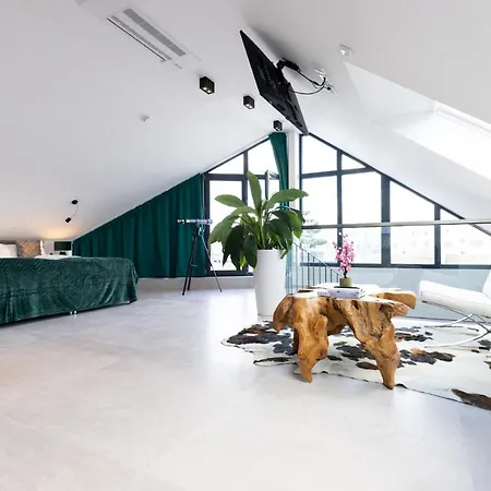 Aparthotel The Penthouse At Eco Smart Nuremberg